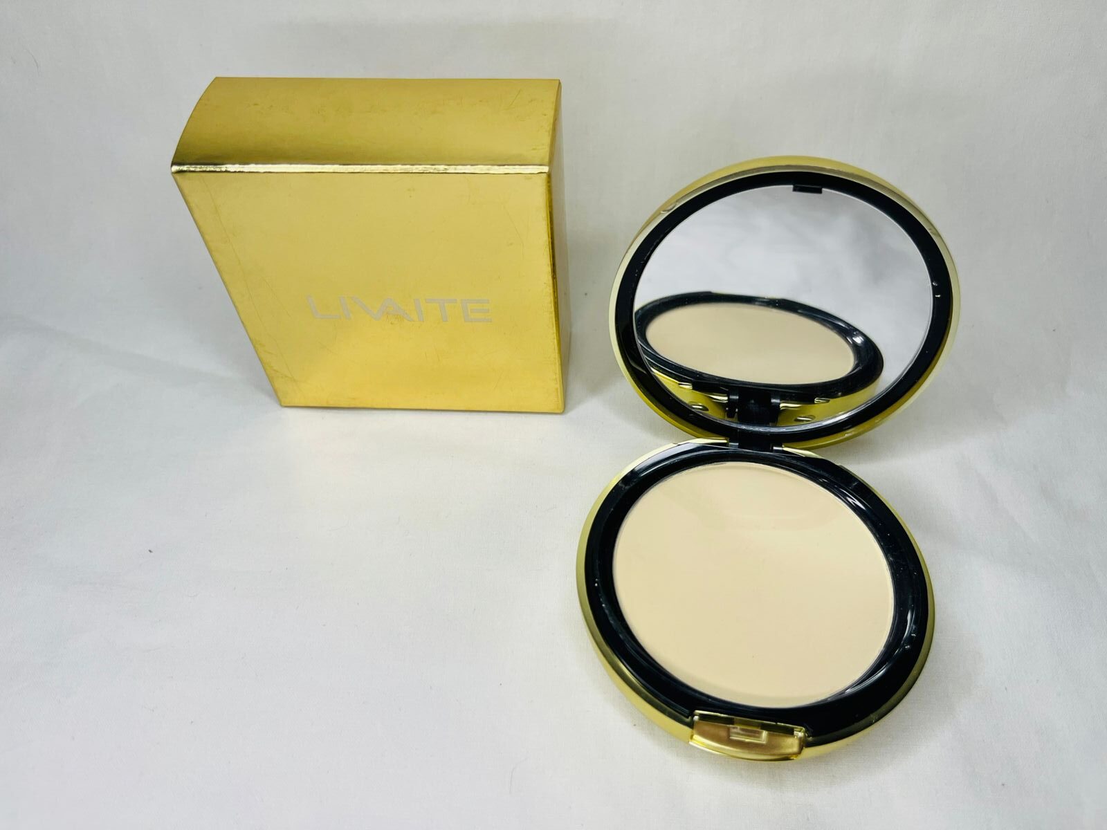 Livaite Face Powder